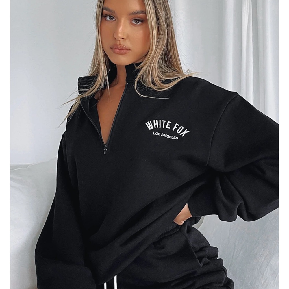 The Highest Demand Zip Front
Sweater Black S/M